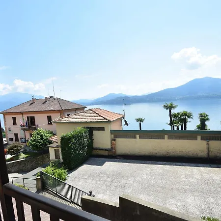Quaint Holiday Home In Oggebbio With Balcony * Oggebbio