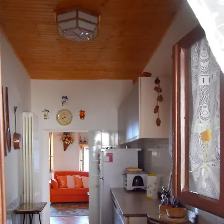 Quaint Holiday Home In Oggebbio With Balcony *