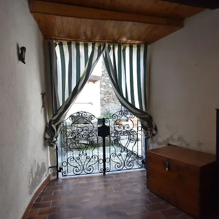 Quaint Holiday Home In Oggebbio With Balcony